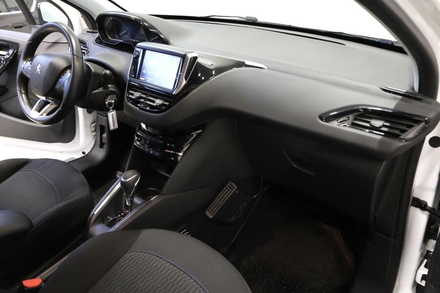 Peugeot 208 vaihtoauto