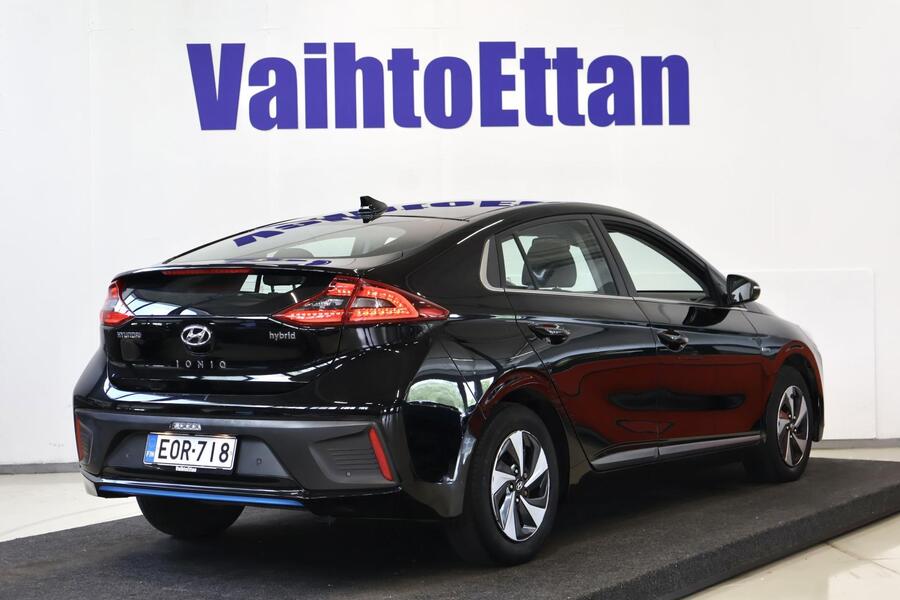 Hyundai IONIQ hybrid vaihtoauto