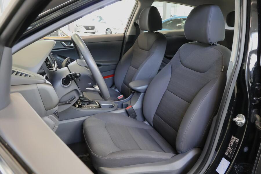 Hyundai IONIQ hybrid vaihtoauto