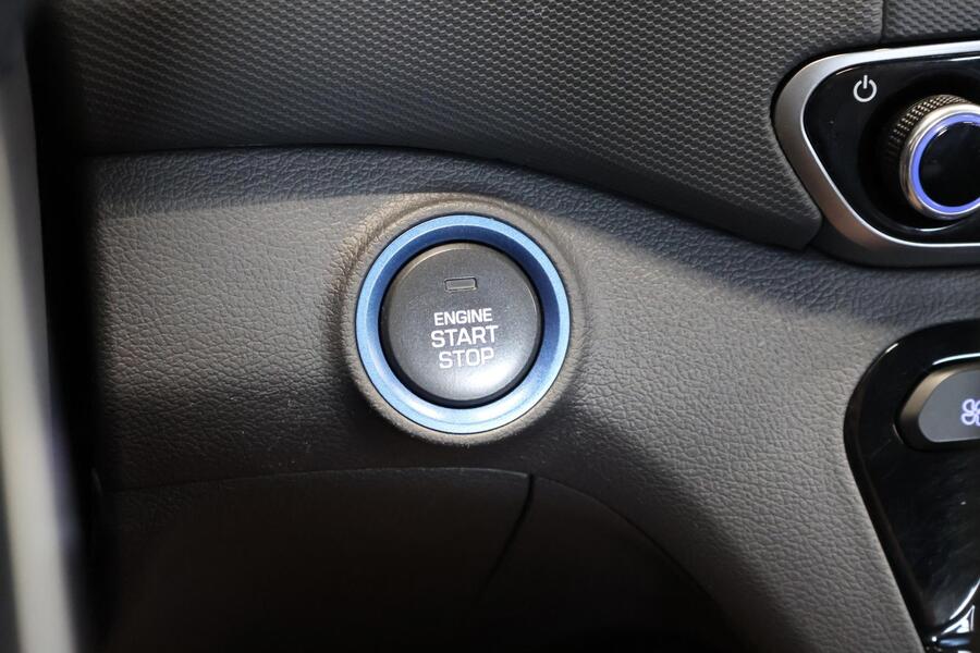 Hyundai IONIQ hybrid vaihtoauto