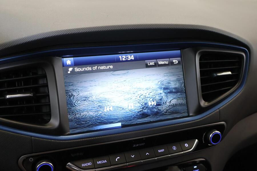 Hyundai IONIQ hybrid vaihtoauto