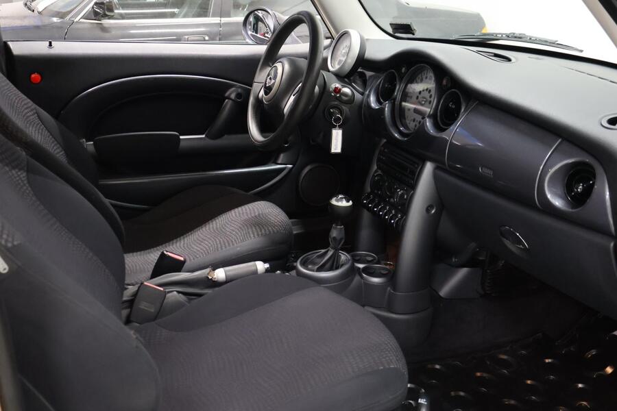 Mini Cooper vaihtoauto