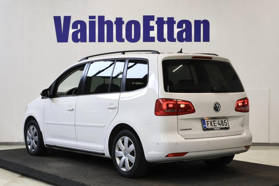 Volkswagen Touran vaihtoauto