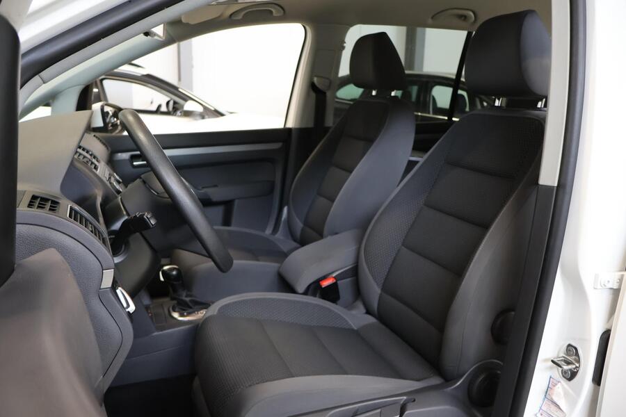 Volkswagen Touran vaihtoauto