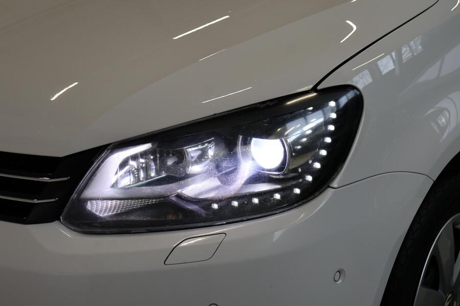 Volkswagen Touran vaihtoauto