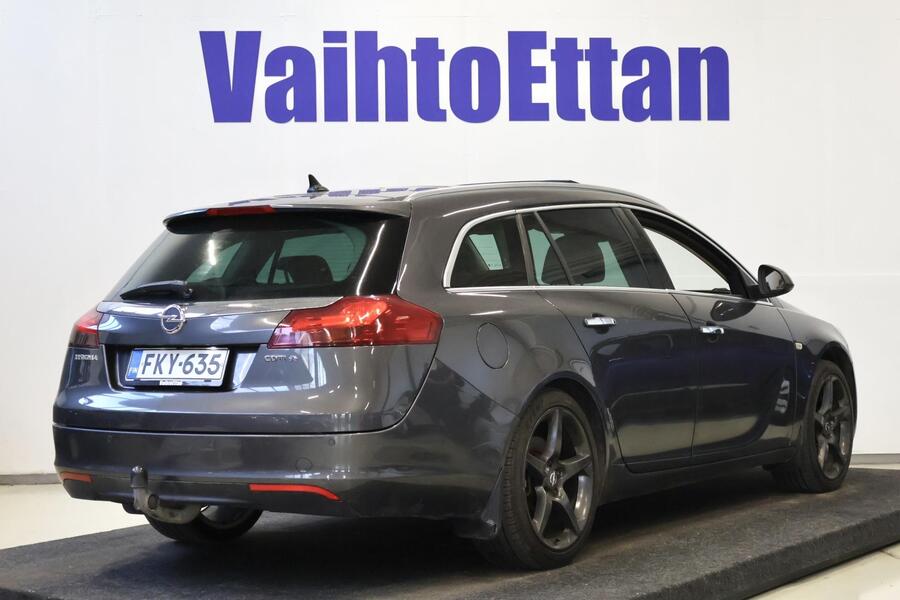 Opel Insignia vaihtoauto