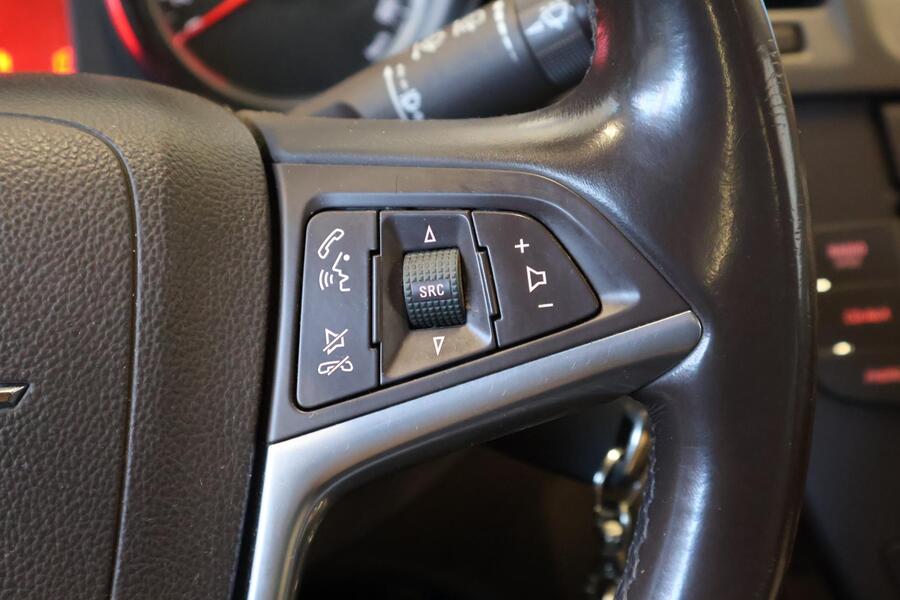 Opel Insignia vaihtoauto