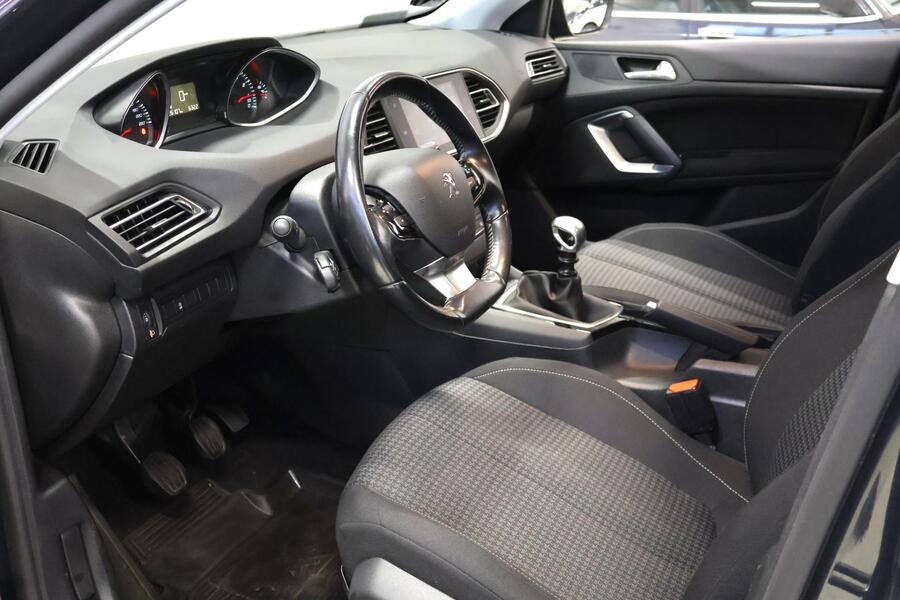 Peugeot 308 vaihtoauto