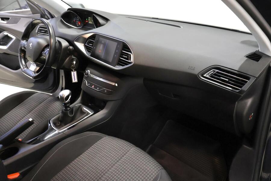 Peugeot 308 vaihtoauto