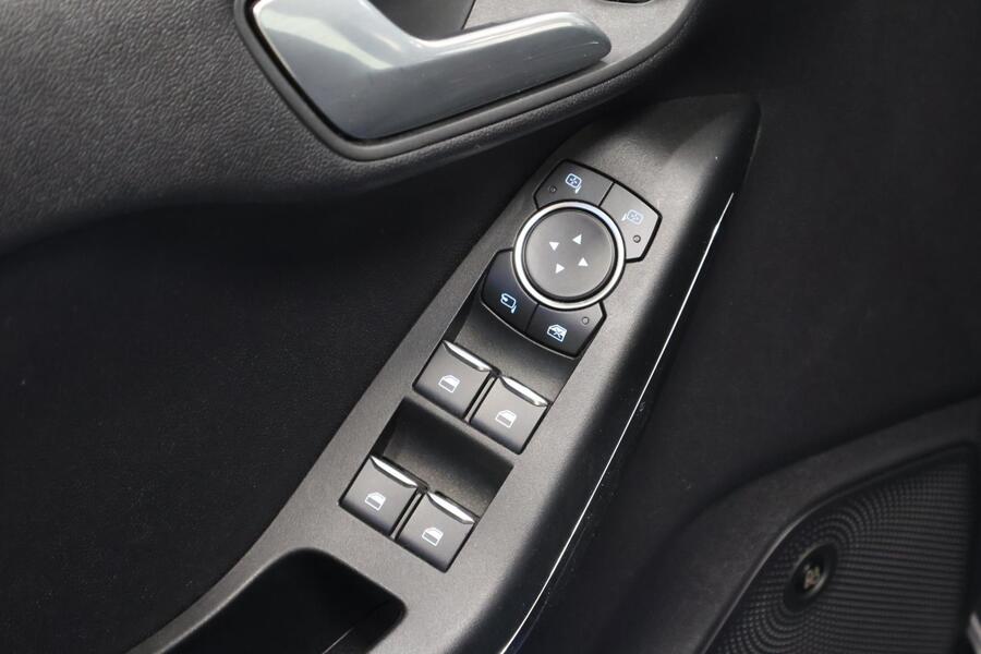 Ford Fiesta vaihtoauto