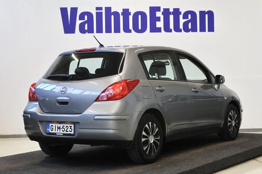 Nissan Tiida vaihtoauto