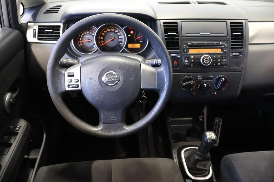 Nissan Tiida vaihtoauto