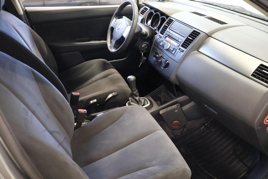 Nissan Tiida vaihtoauto