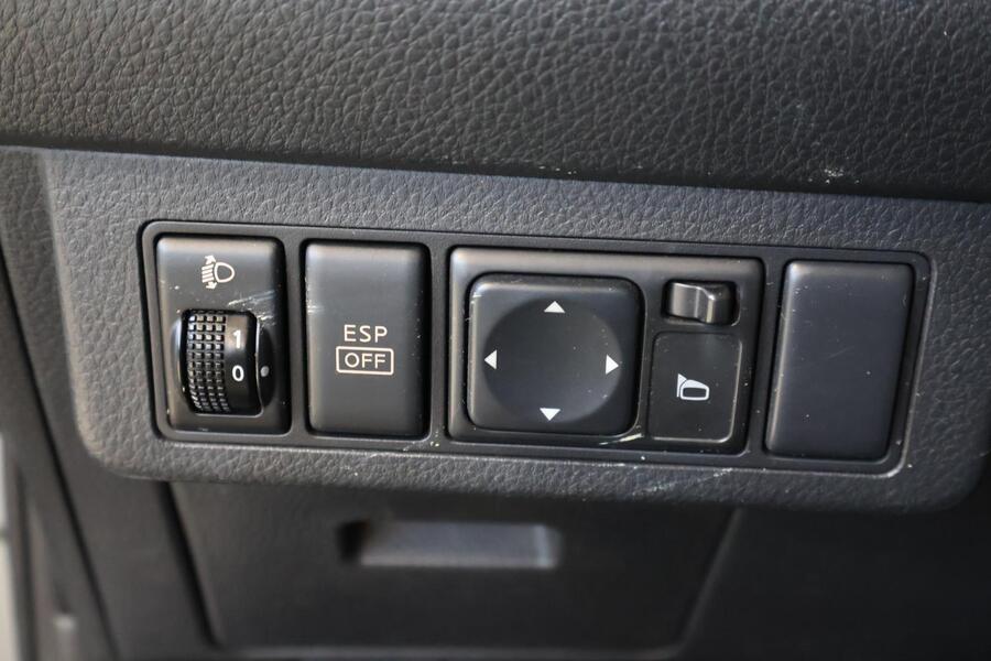 Nissan Tiida vaihtoauto