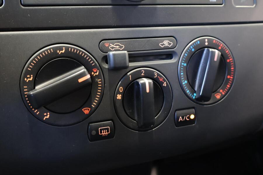 Nissan Tiida vaihtoauto