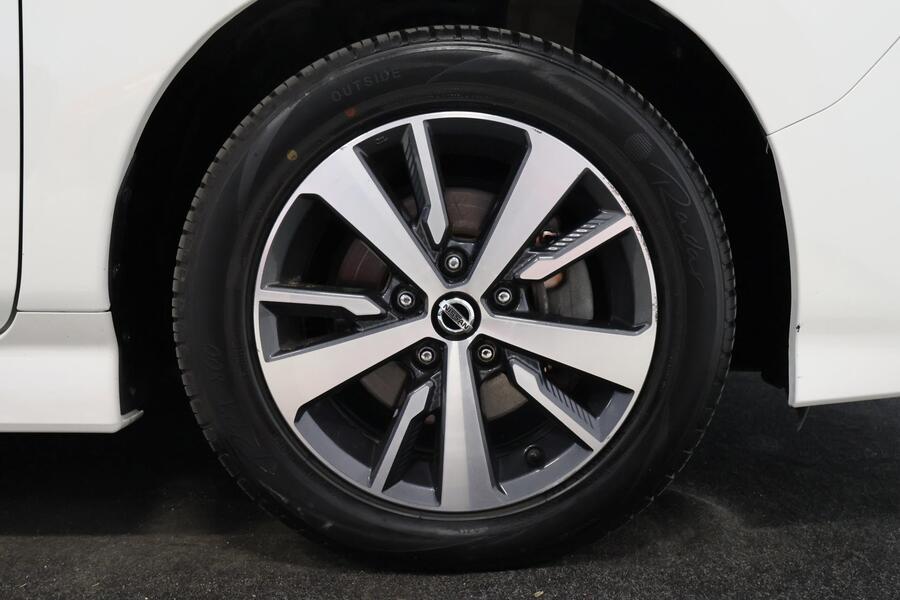Nissan Leaf vaihtoauto
