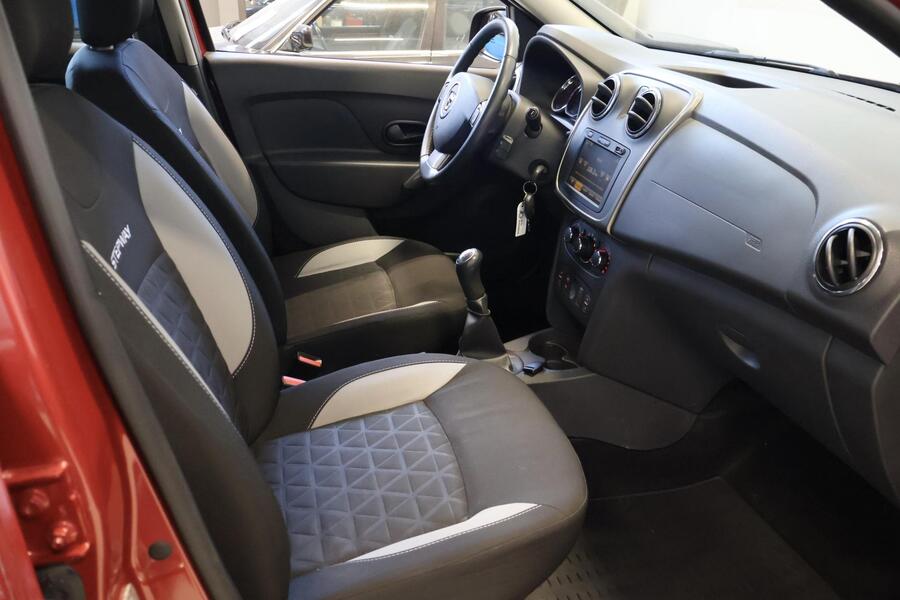 Dacia Sandero vaihtoauto