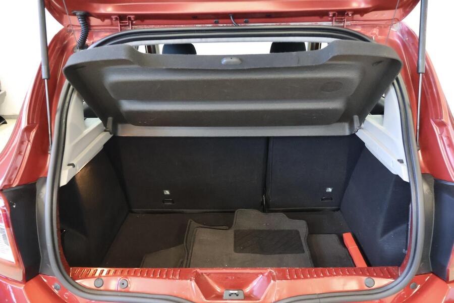 Dacia Sandero vaihtoauto