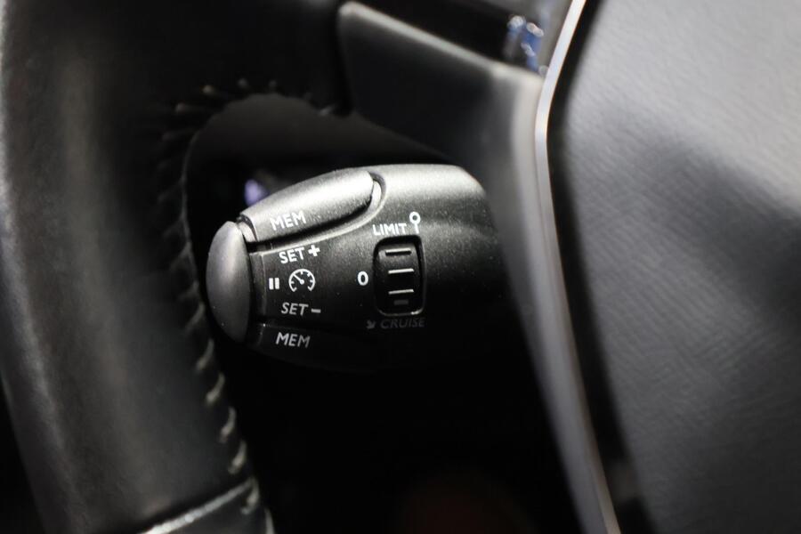 Peugeot 208 vaihtoauto