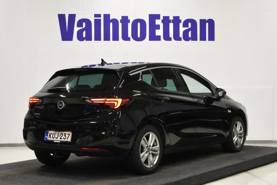 Opel Astra vaihtoauto