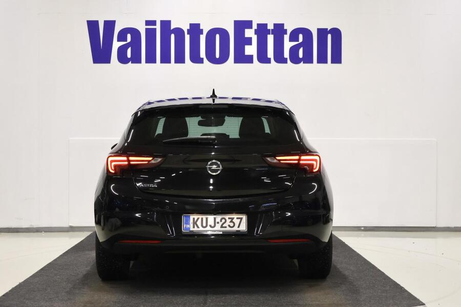 Opel Astra vaihtoauto