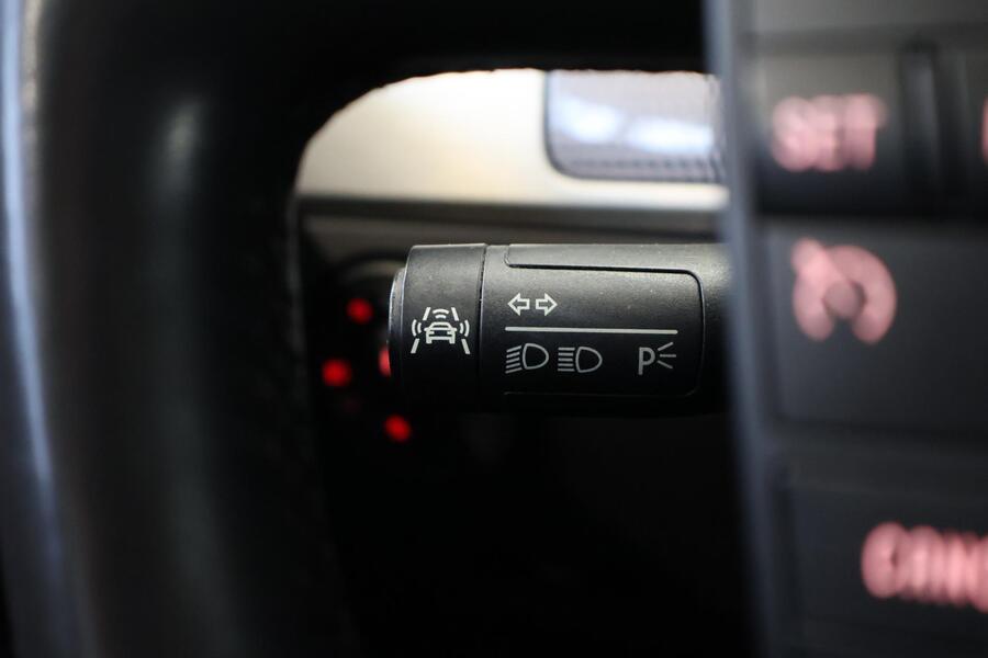 Volkswagen Touareg vaihtoauto