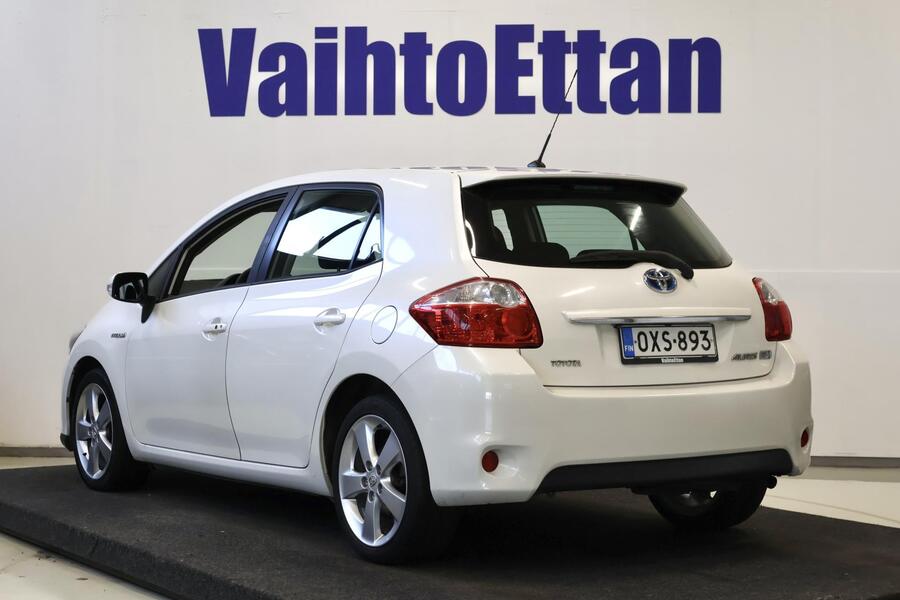 Toyota Auris vaihtoauto