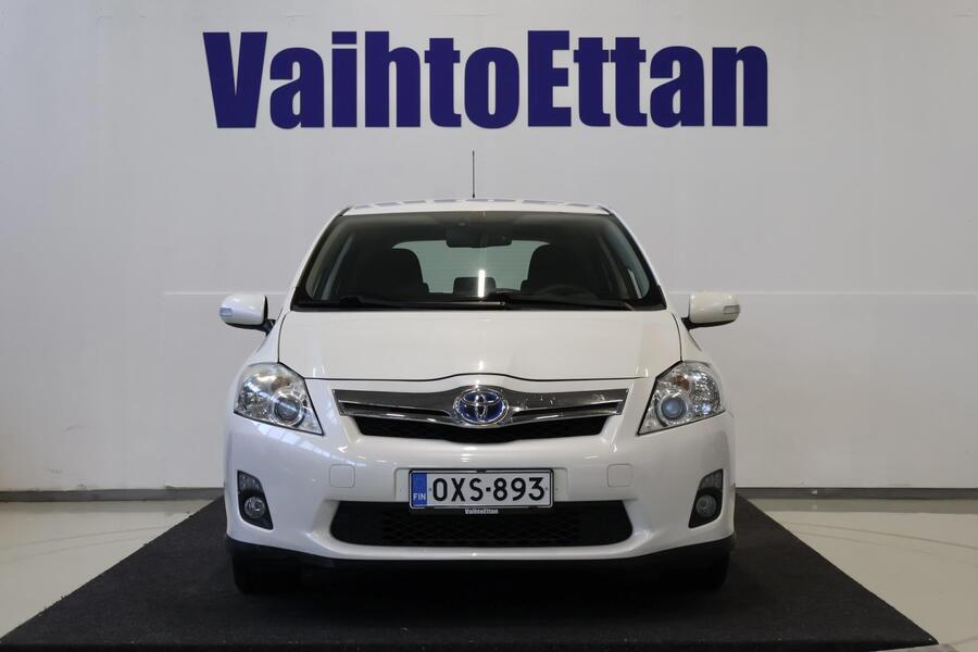 Toyota Auris vaihtoauto