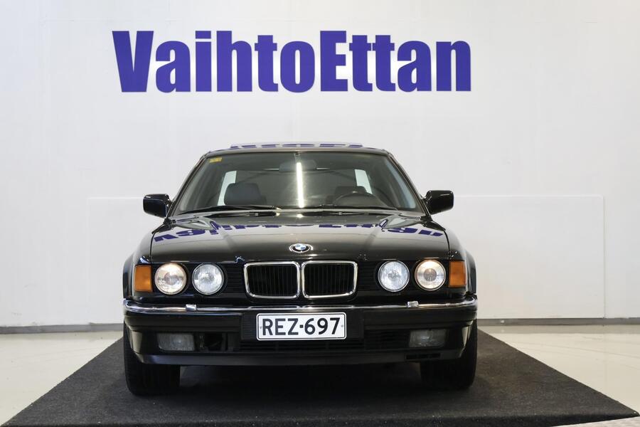 BMW 750 vaihtoauto