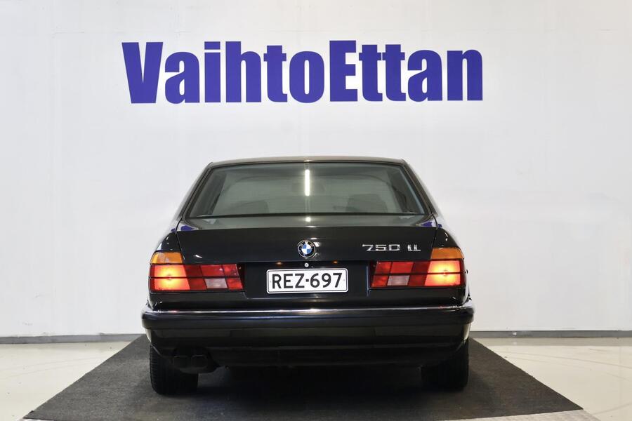 BMW 750 vaihtoauto