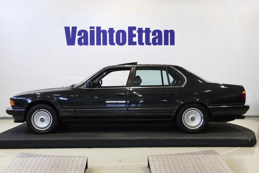 BMW 750 vaihtoauto