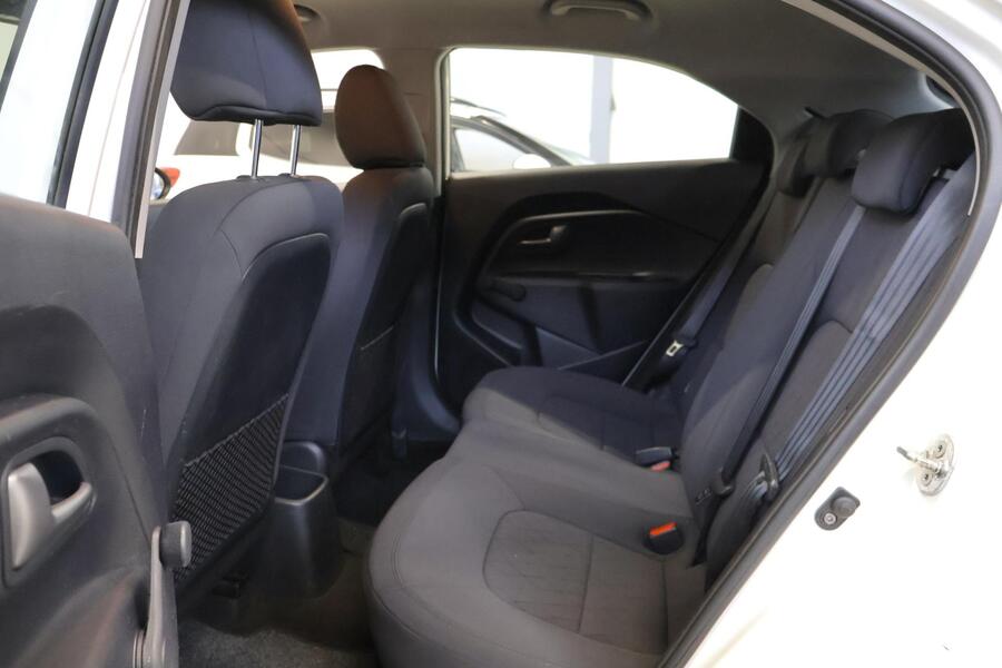 Kia Rio vaihtoauto