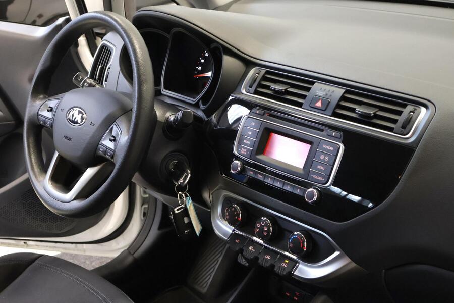 Kia Rio vaihtoauto
