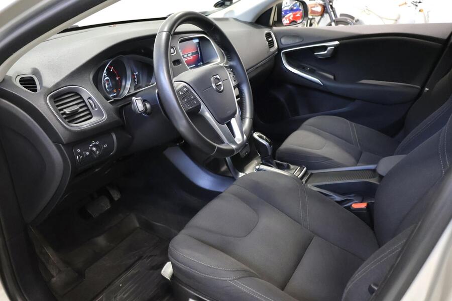 Volvo V40 vaihtoauto