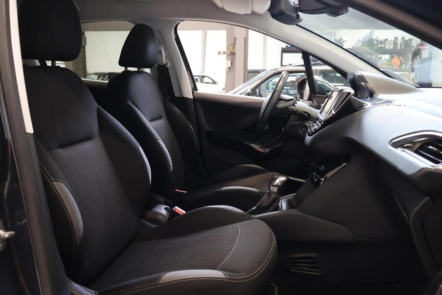 Peugeot 208 vaihtoauto