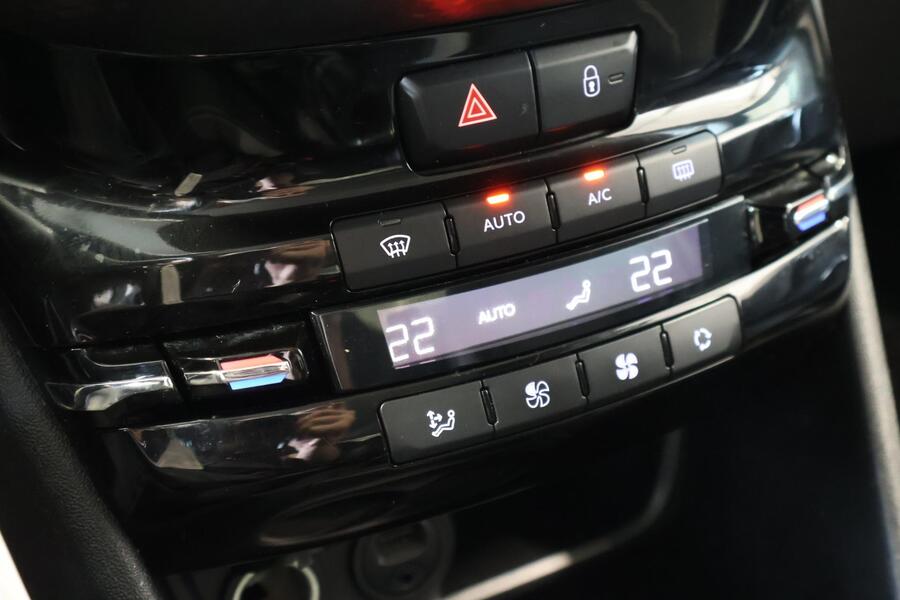 Peugeot 208 vaihtoauto