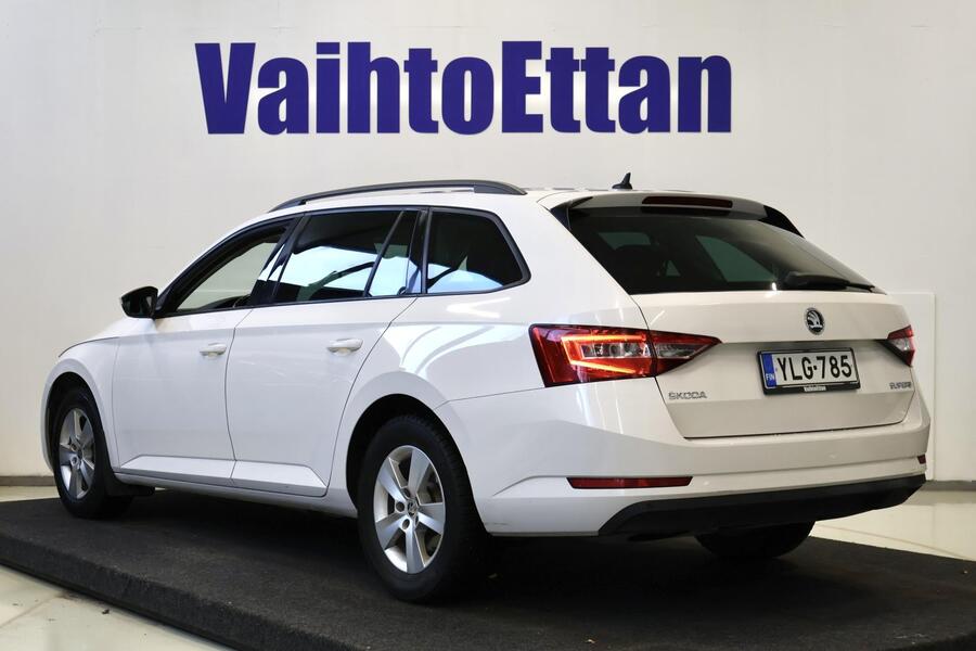 Skoda Superb vaihtoauto