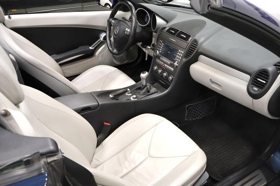 Mercedes-Benz SLK vaihtoauto