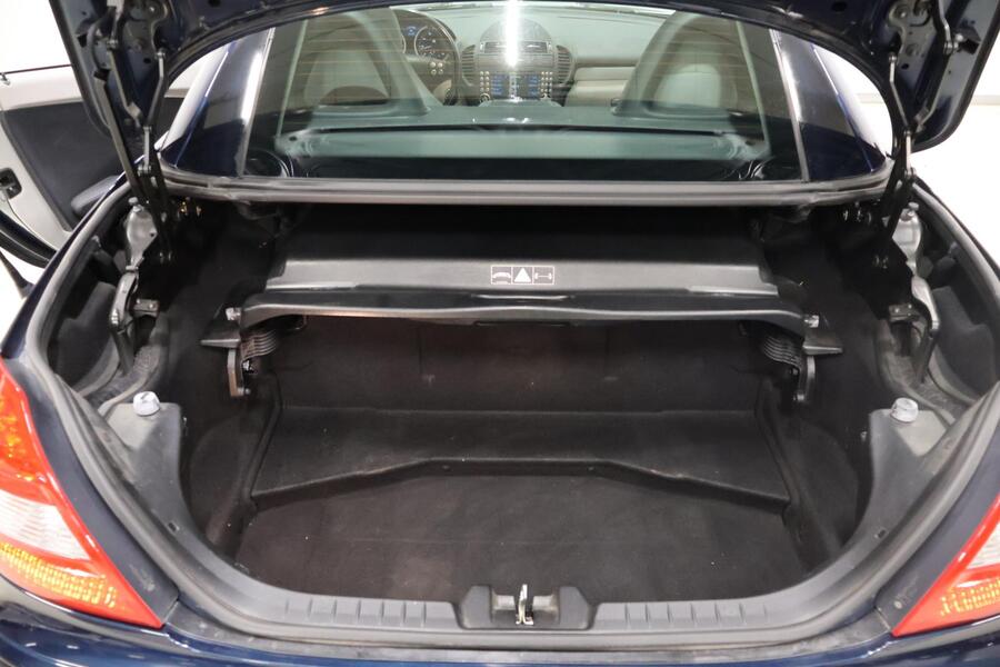 Mercedes-Benz SLK vaihtoauto