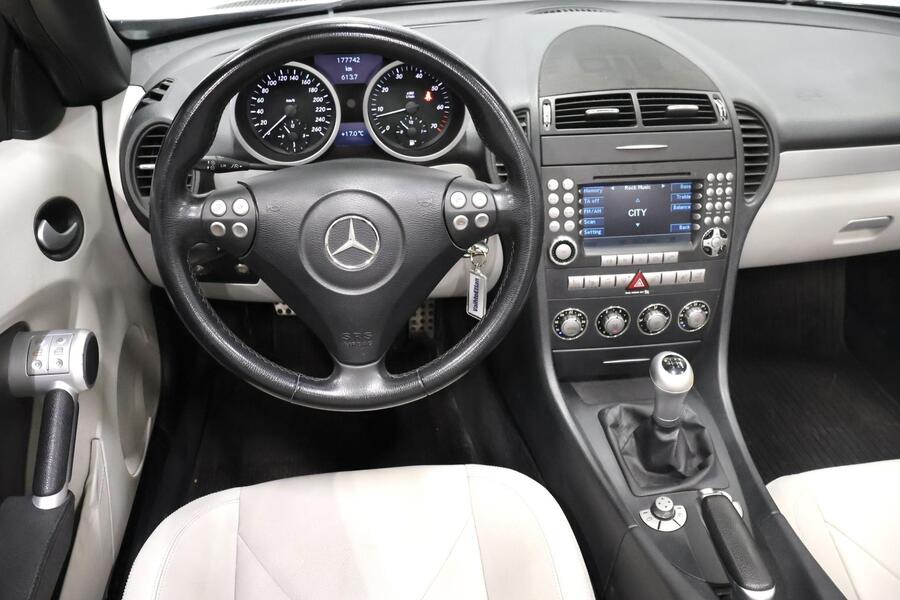 Mercedes-Benz SLK vaihtoauto