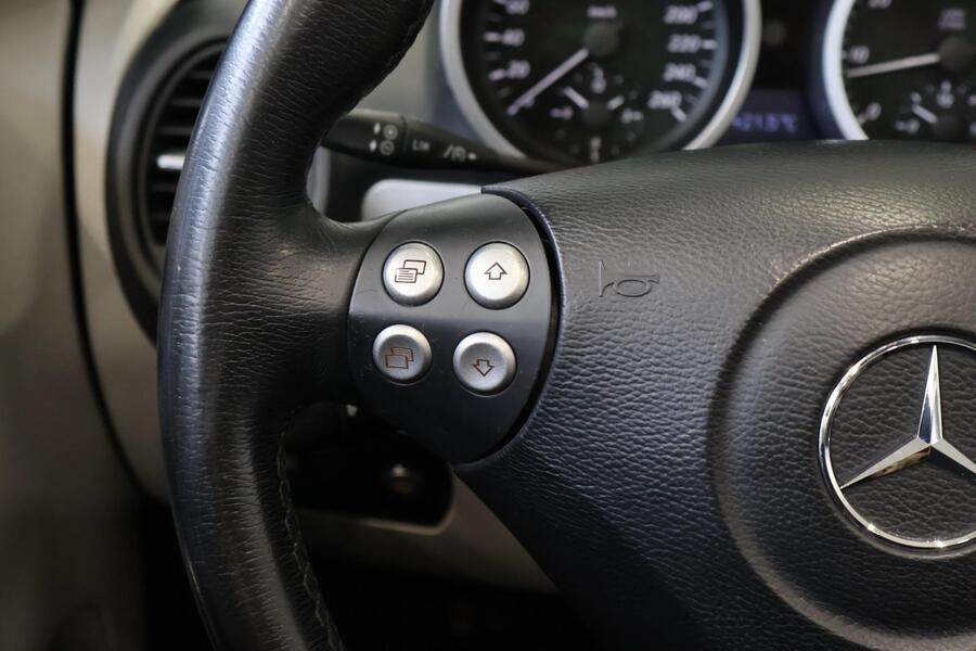 Mercedes-Benz SLK vaihtoauto