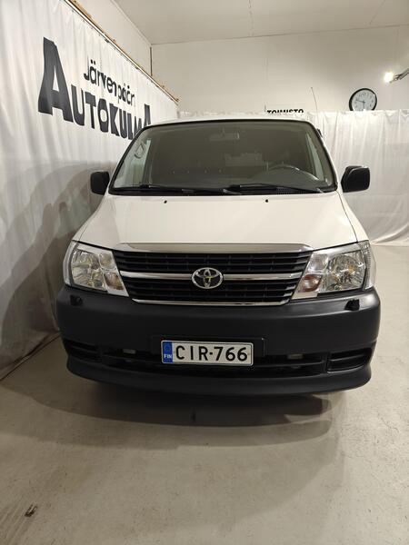 Toyota Hiace vaihtoauto