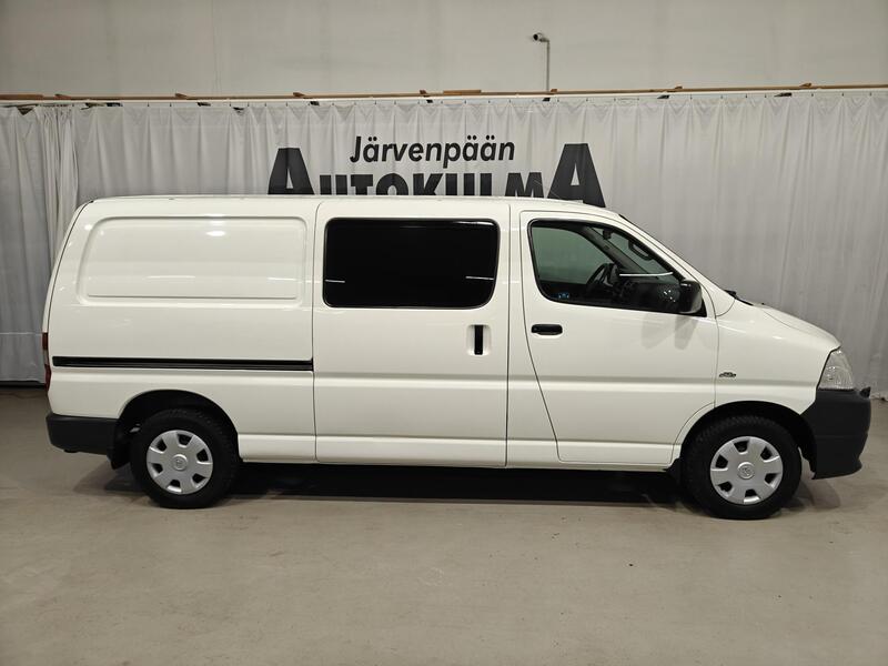 Toyota Hiace vaihtoauto