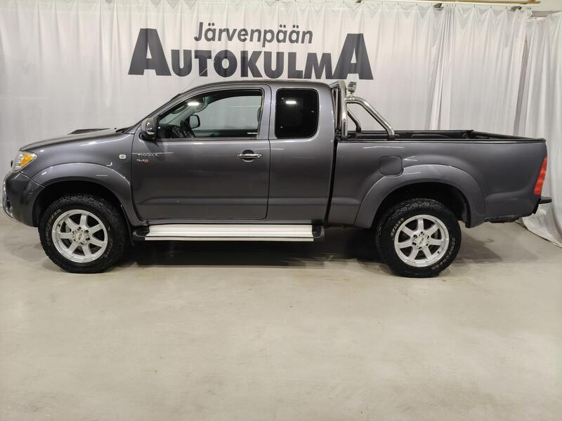 Toyota Hilux vaihtoauto
