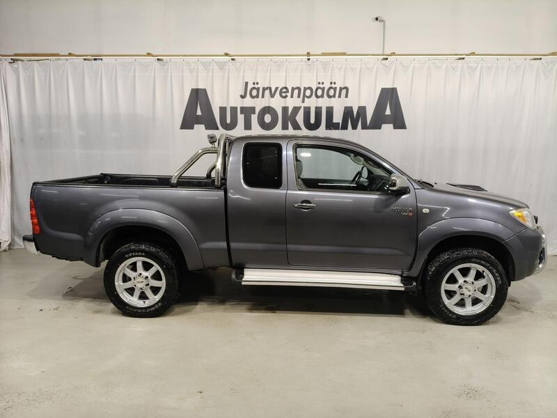 Toyota Hilux vaihtoauto