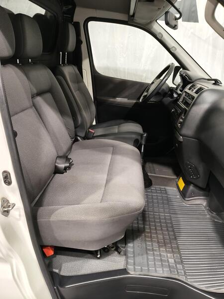 Toyota Hiace vaihtoauto