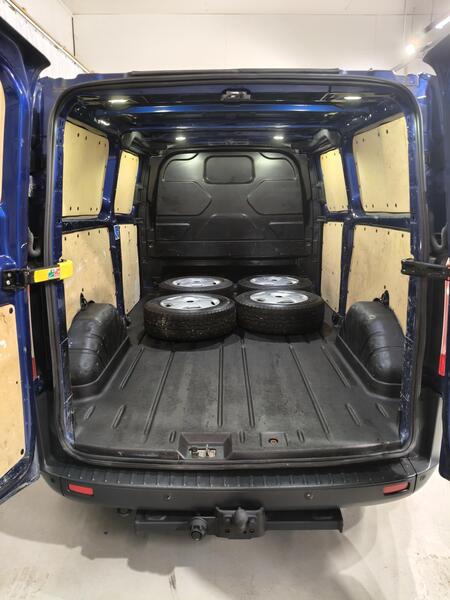 Ford Transit Custom vaihtoauto