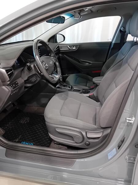 Hyundai IONIQ plug-in vaihtoauto