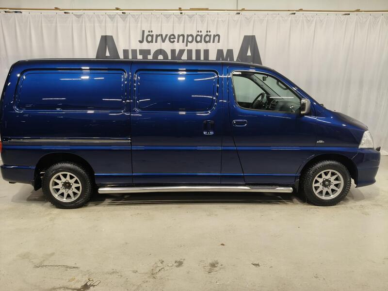 Toyota Hiace vaihtoauto