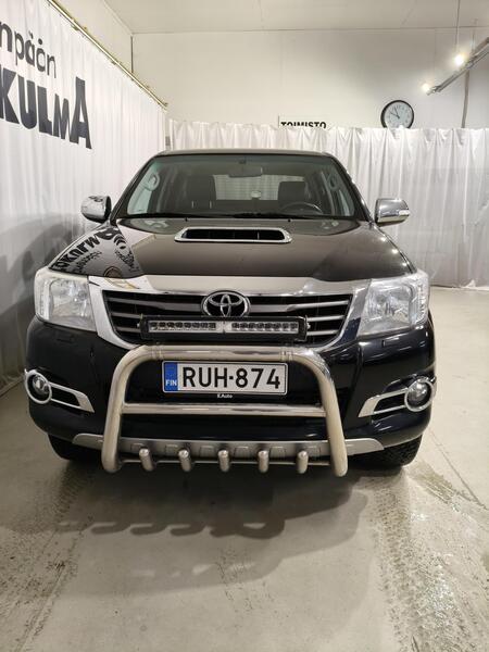 Toyota Hilux vaihtoauto